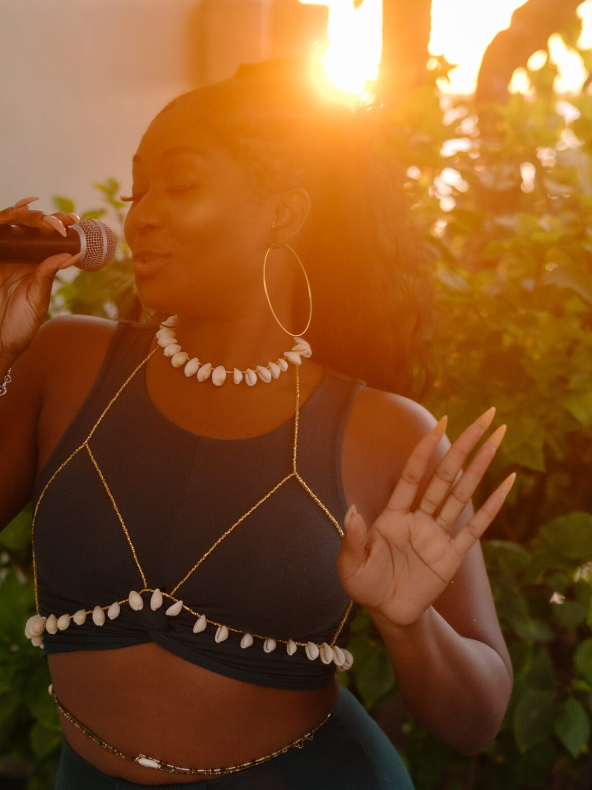 Maradona singing live at sunset, singer and entertainment director of the BahamaMara Bahamas wedding band